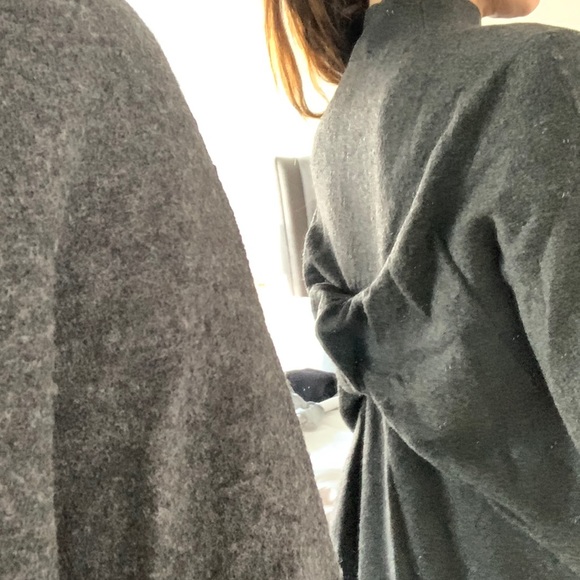 NWOT! Gray COS Bow Sweater - Picture 2 of 9